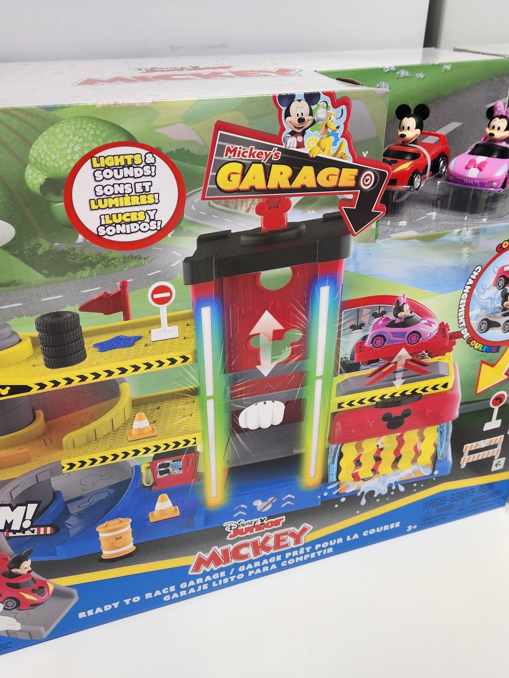 Disney Junior Mickey Mouse Ready to Race Garage Lights and Sounds - Picture 9 of 12